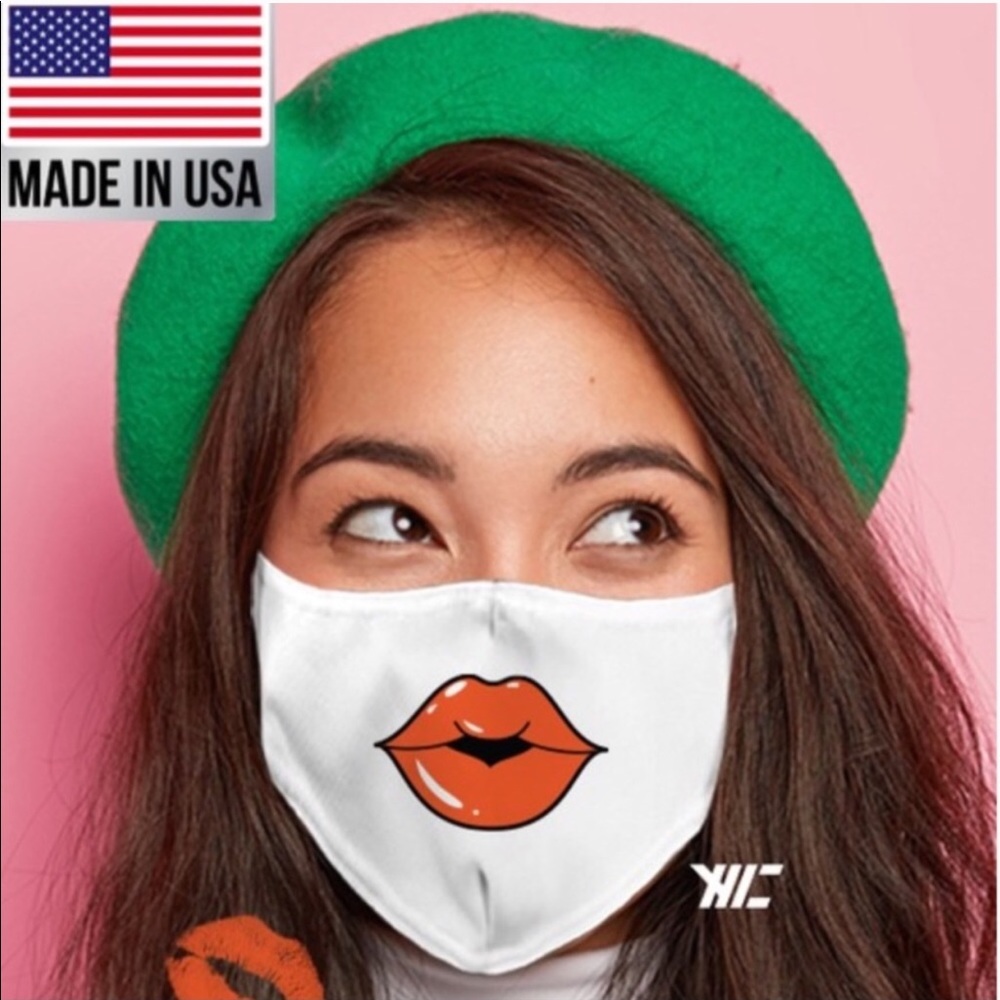 NEW No Lipstick, No Problem Fashion Lip Face Mask - Picture 8 of 8
